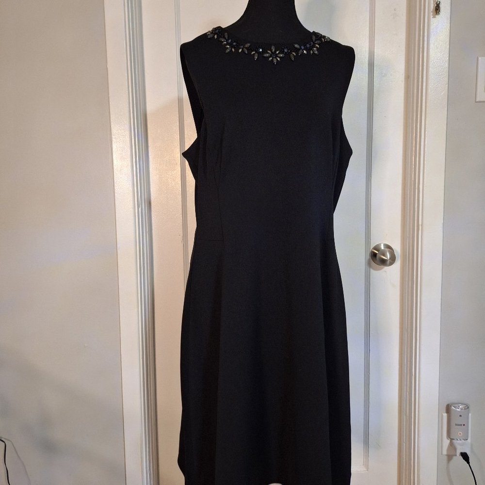 Maggy London Dress Embellished Neckline Size 16